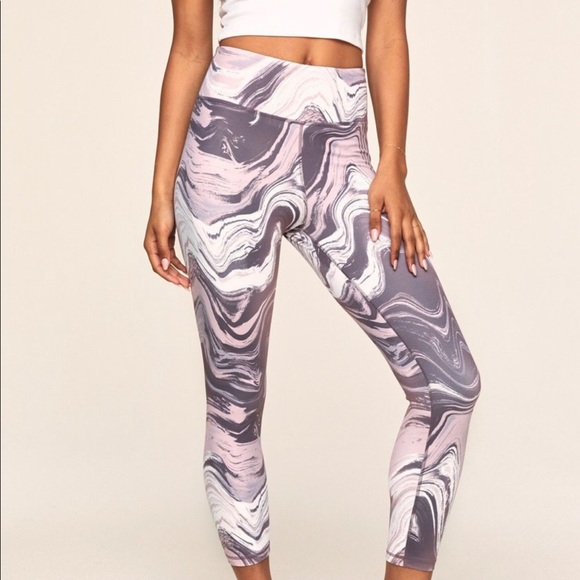 Brand New- Walk Pop - Printed Leggings - Picture 1 of 4